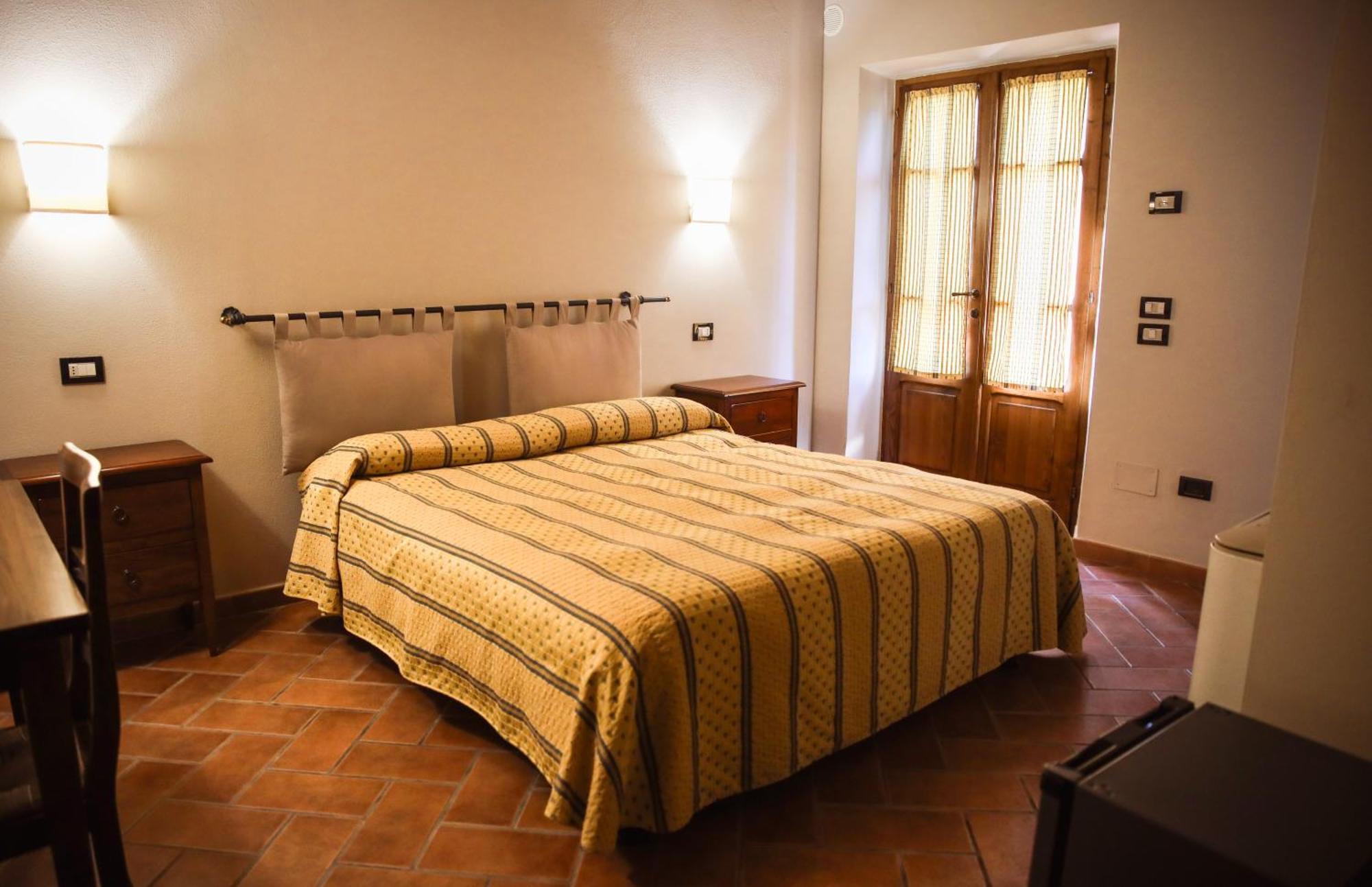 Agriturismo La Vecchia Quercia Монтемерано Экстерьер фото