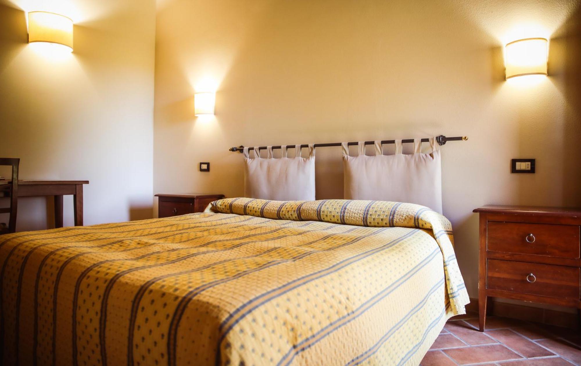 Agriturismo La Vecchia Quercia Монтемерано Экстерьер фото