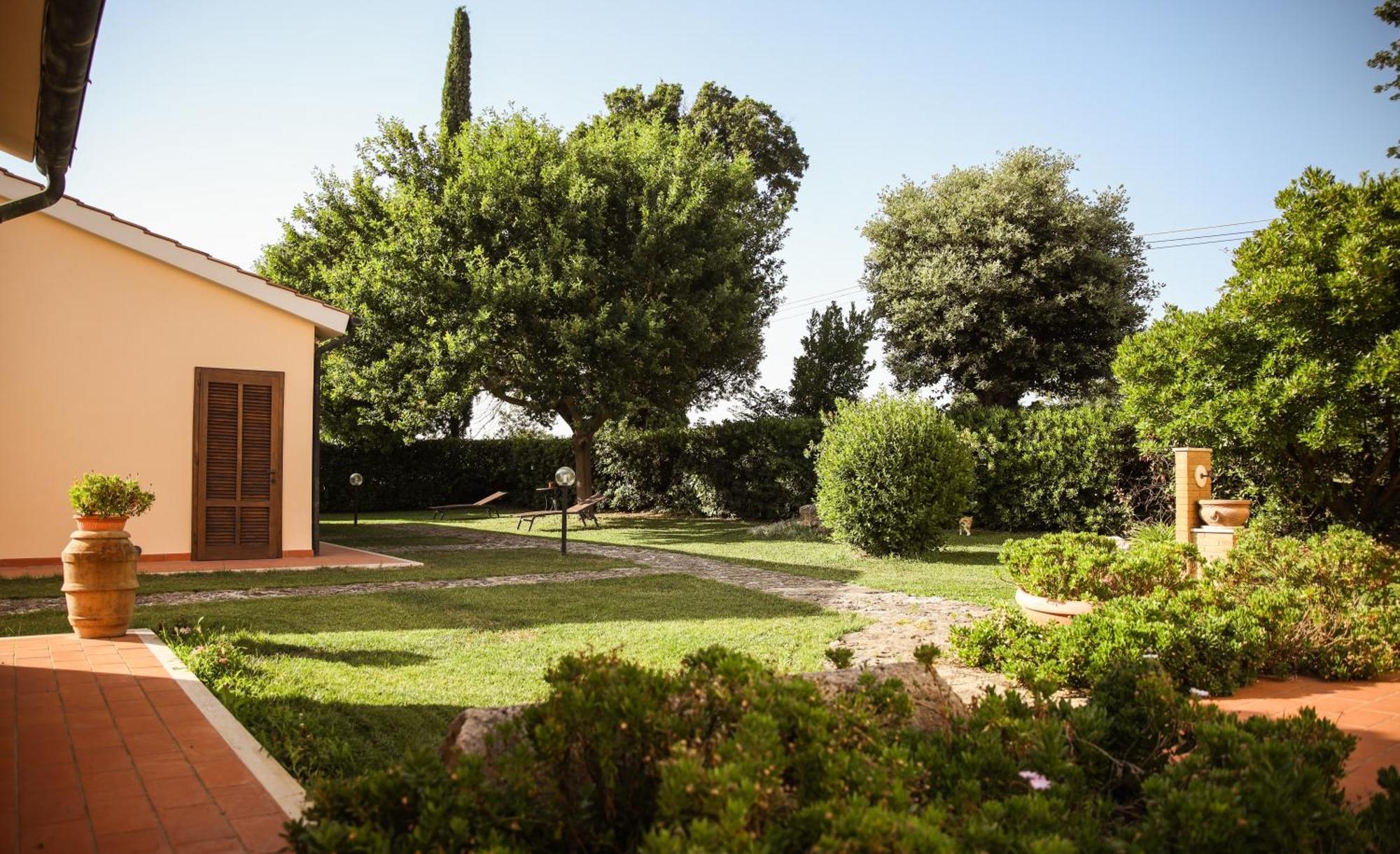 Agriturismo La Vecchia Quercia Монтемерано Экстерьер фото